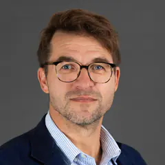 Dr. Andreas Völker